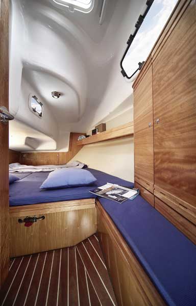 Charteryacht bavaria 31 Cruiser innen Achterkabine